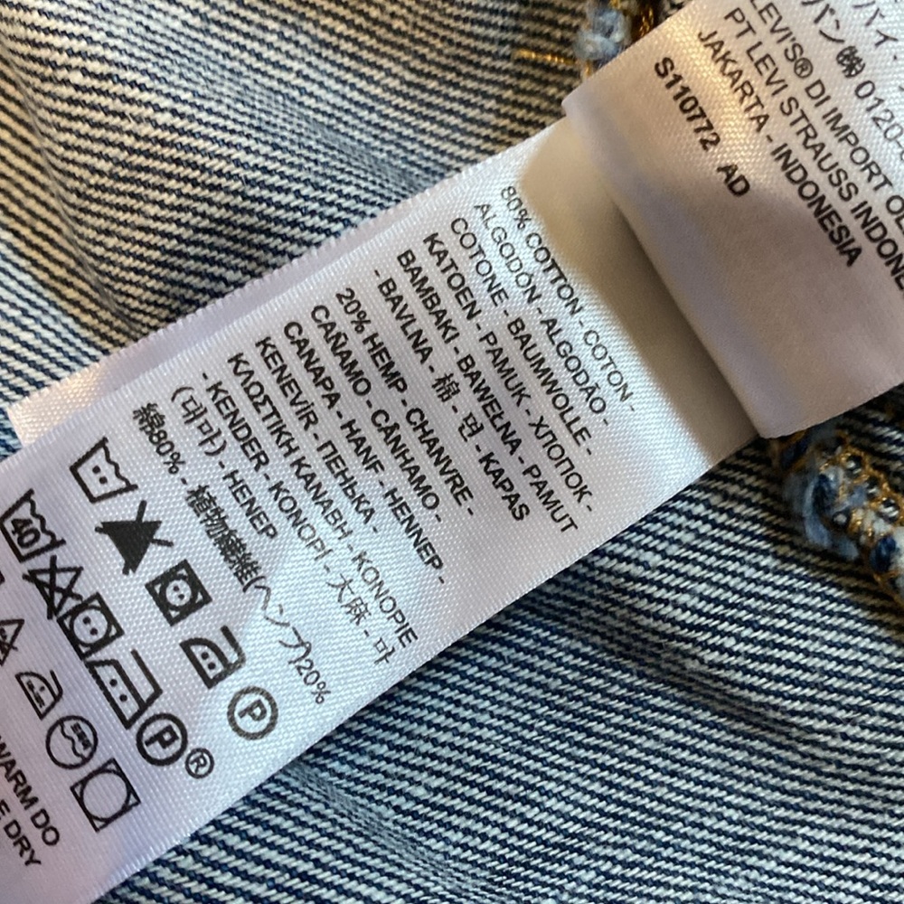 Levi’s Denim Long Sleeve Button-Up Top - Picture 11 of 17